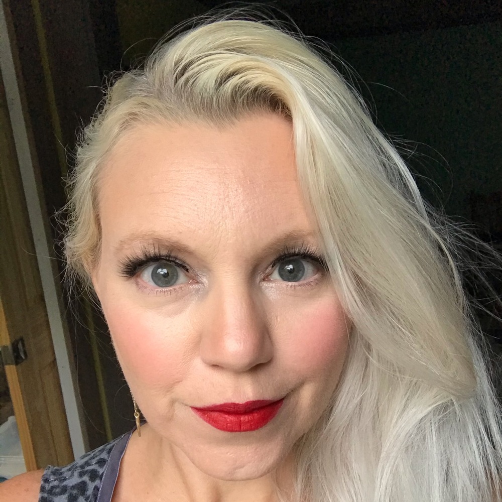 Meet your Posher, Amber